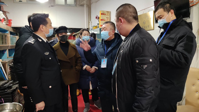 開展保護野生動物、野生林產品執(zhí)法檢查現(xiàn)場_副本.jpg